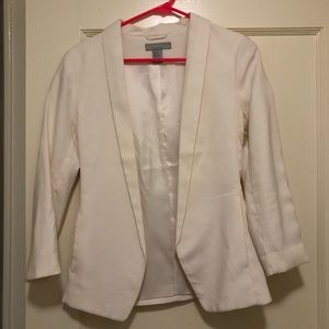 White “tuxedo” blazer